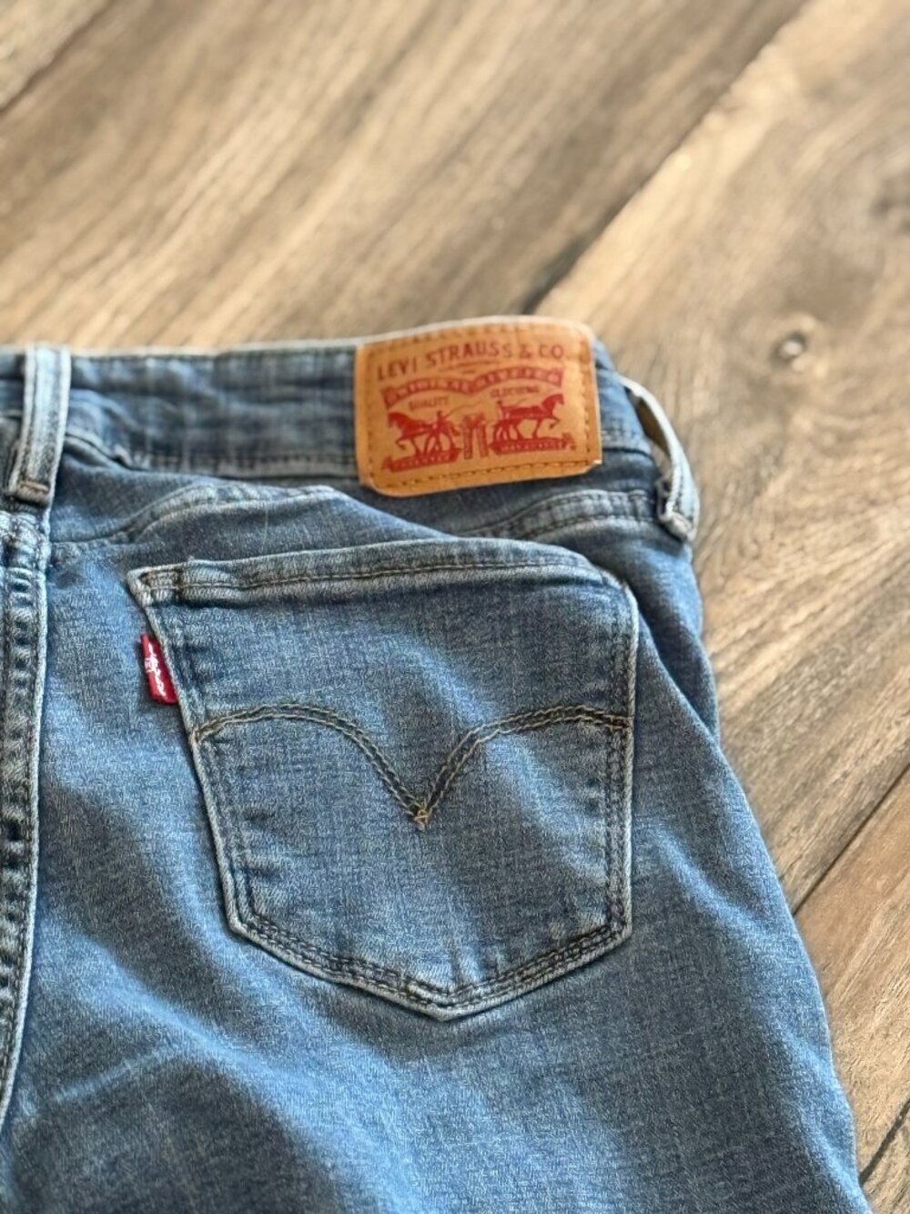 Levi's 711 Skinny Jeans Size 28 Ladies